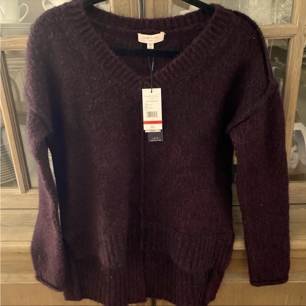 Habitual sweater size xs runs a little big